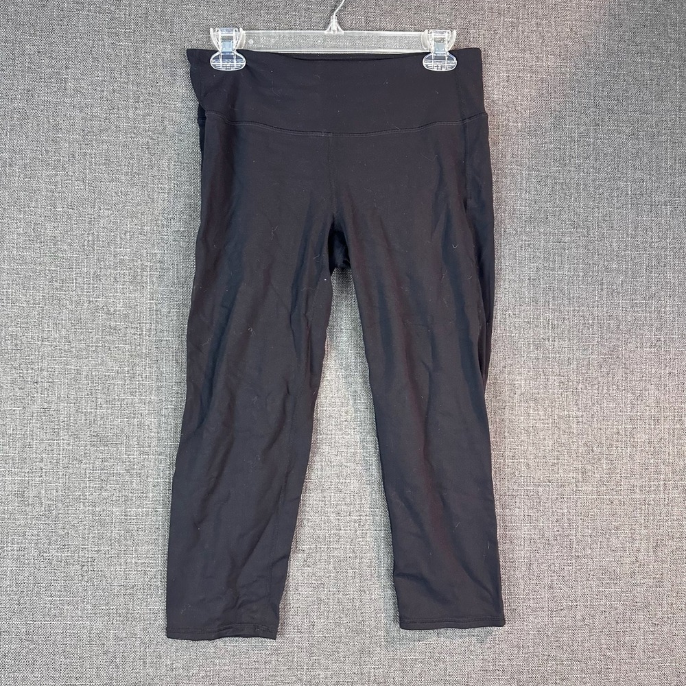Athleta Black Capri Leggings Cropped Workout‎ Activewear Women Size M